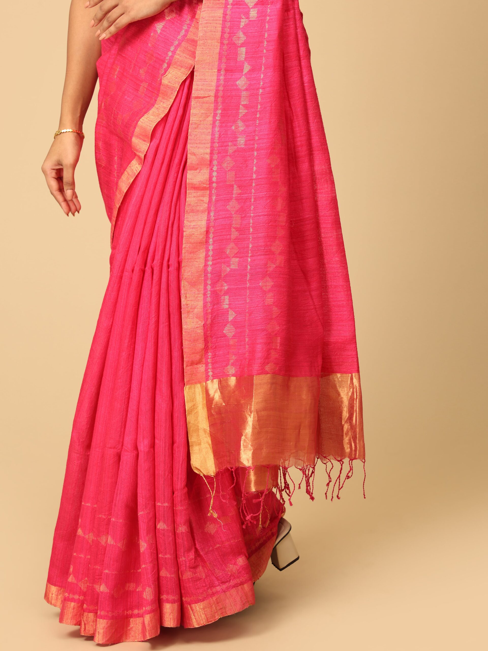 Matka Deep pink silk saree - Image 3
