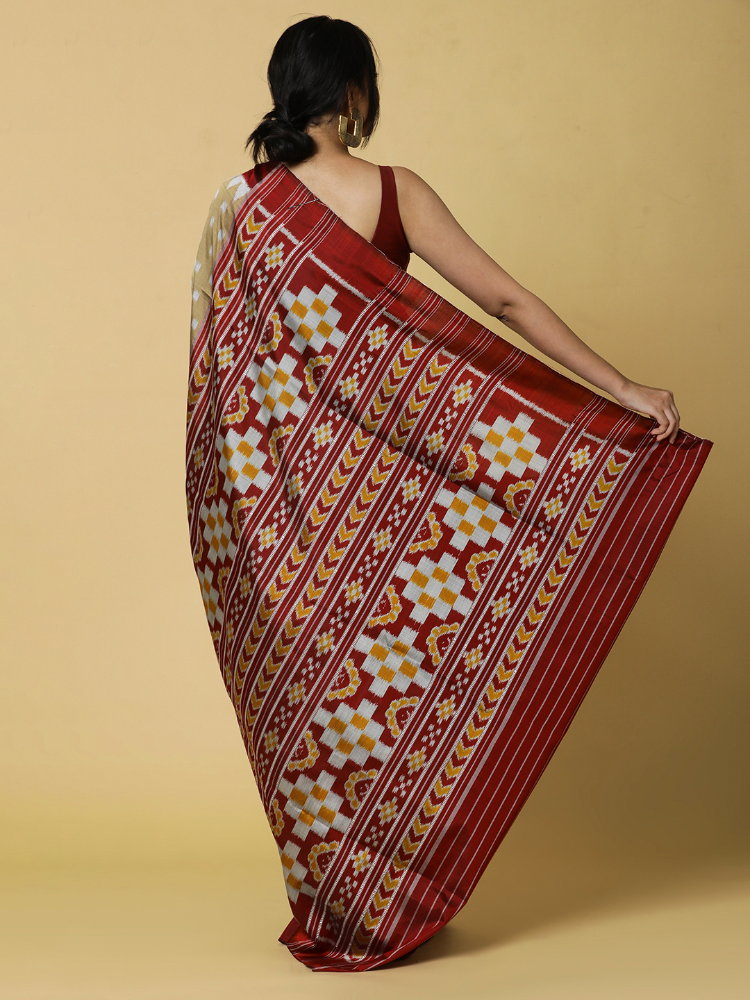 Beige and Red Mulberry Silk Saree - Image 3