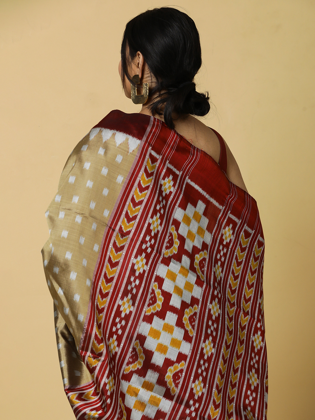 Beige and Red Mulberry Silk Saree - Image 4